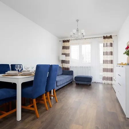 Spacious In With Balcony By Renters